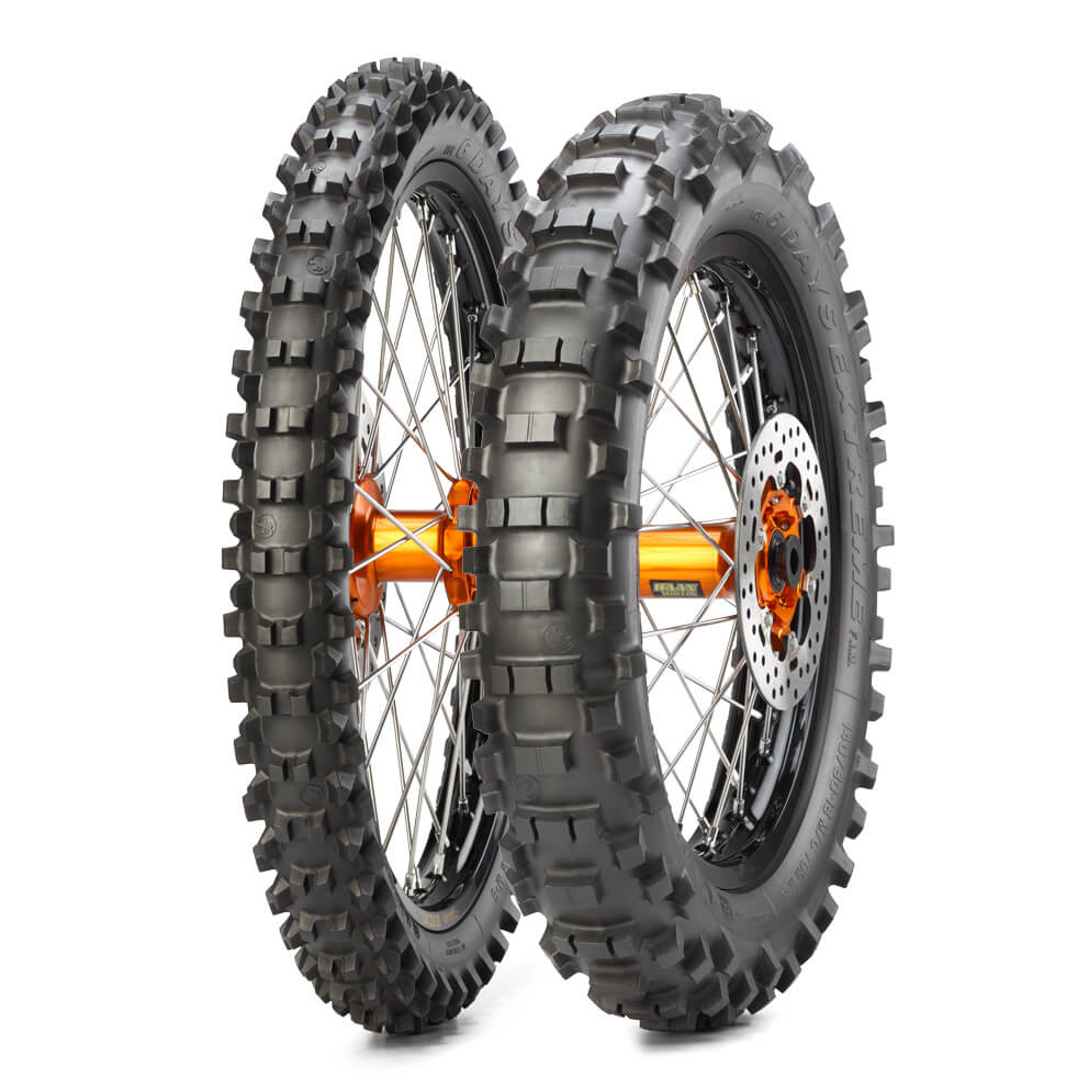 Мотошина 140/80 Metzeler MCE 6 Days Extreme 70M TT Задняя (Rear) Extra Soft R18 2024