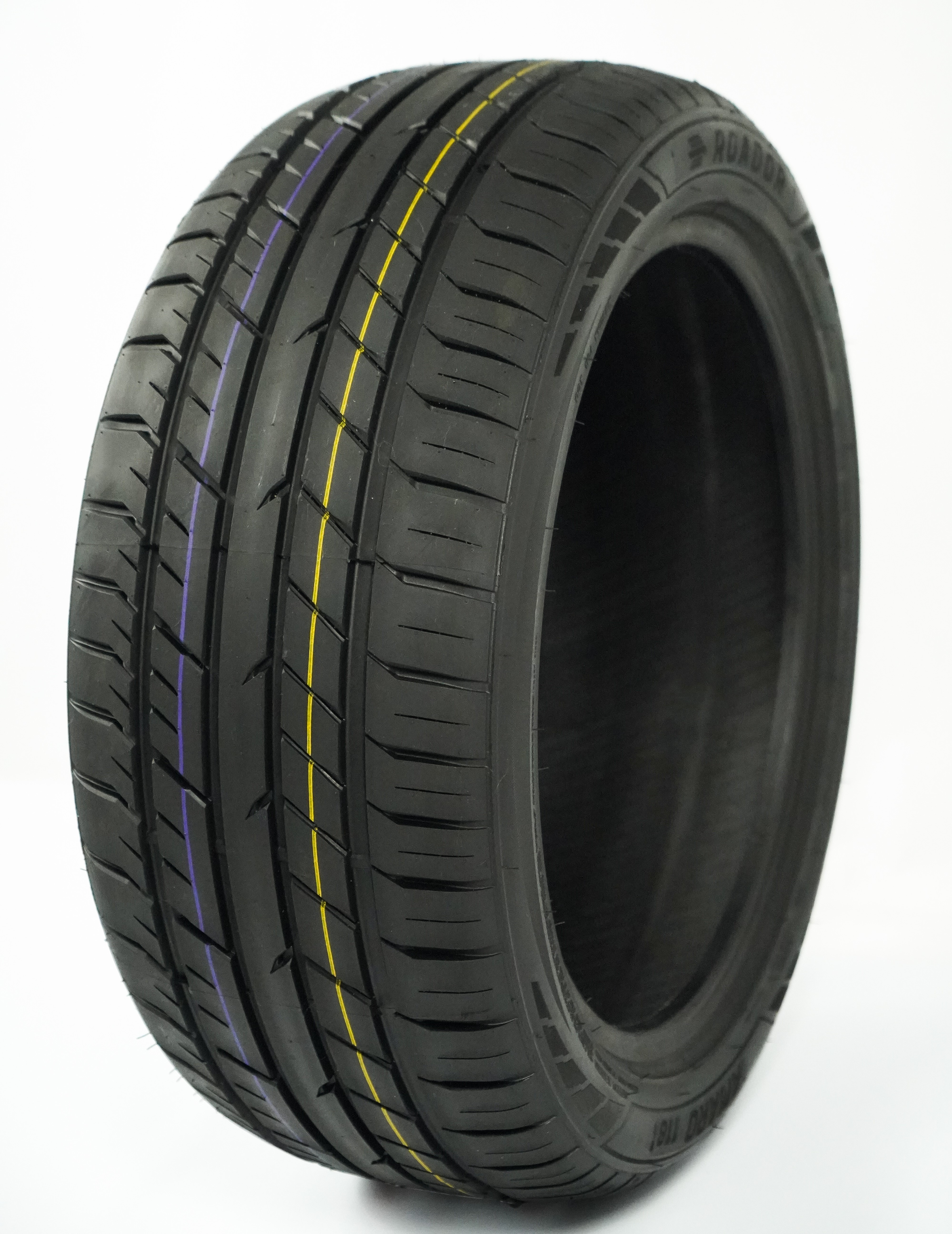 275/40 R19 Roador Amaro118 105W XL