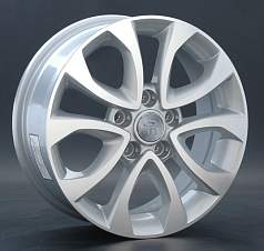 Шины R17 5x114,3 6,5J ET50 d66,1 Replay RN 177 SF